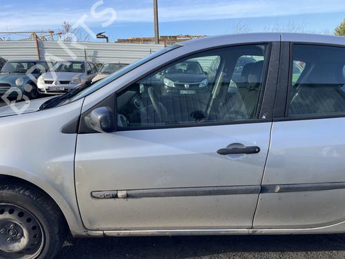 Venstre fortil elrude kontakt RENAULT CLIO III (BR0/1, CR0/1) 1.5 dCi (BR17, CR17) (86 hp) 31288857