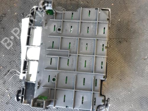 Fuse box PEUGEOT 307 Break (3E) 2.0 HDI 110 | BP26416860E1 - Image 2