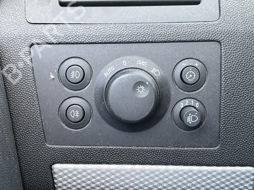 Interruttore luci Interruttore luci OPEL ZAFIRA / ZAFIRA FAMILY B (A05) 1.7 CDTI (M75) (110 hp) 36752733 36752733