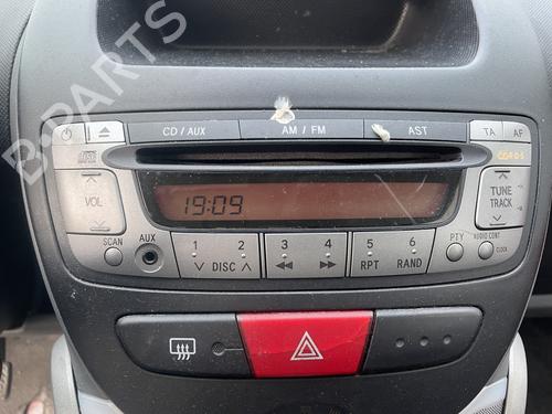 Bilradio TOYOTA AYGO (_B1_) 1.0 (KGB10_, KGB10R) (68 hp) 31376872