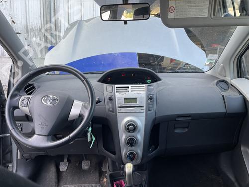 Innerbelysning TOYOTA YARIS (_P9_) 1.4 D-4D (NLP90_, NLP90R) (90 hp) 26599384