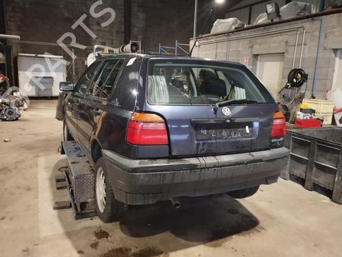 Used Right front steering knuckle Right front steering knuckle VW GOLF III (1H1) 1.8 (90 hp) 26419354 26419354