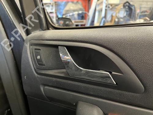 right-rear-window-switch-skoda-octavia-ii-combi-1z5-2004-2005-2006-2007-2008-2009-2010-2011-2012-2013-36653453 main image