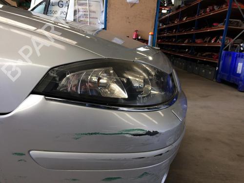 Used Right headlight Right headlight RENAULT LAGUNA II Grandtour (KG0/1_) 2.0 dCi (KG1S) (173 hp) 27684815 27684815