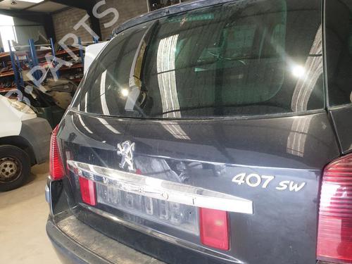 Left headlight PEUGEOT 407 SW (6E_, 6D_) 2.0 HDi 135 | BP26421899C28 
