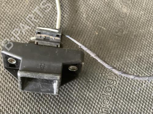 Used Tailgate handle RENAULT CLIO II (BB_, CB_) 1.5 dCi (B/CB3M) (64 hp) 26427993