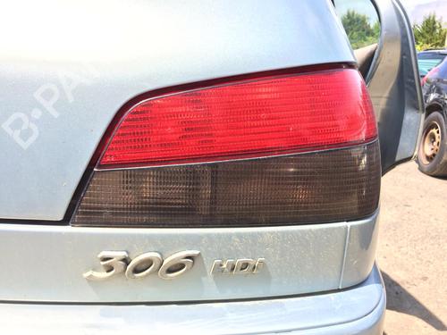 Used Right taillight PEUGEOT 306 Hatchback (7A, 7C, N3, N5) 2.0 HDI 90 (90 hp) 26630245