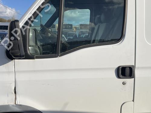 Used Front left window mechanism Front left window mechanism RENAULT MASTER II Van (FD) 2.5 D (FD0A, FD0E, FD2E, FD3E) (80 hp) 33180931 33180931