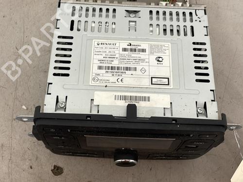 Used Radio Radio DACIA LODGY (JS_) 1.2 TCe (JSAY, JSM0) (115 hp) 31046605 31046605