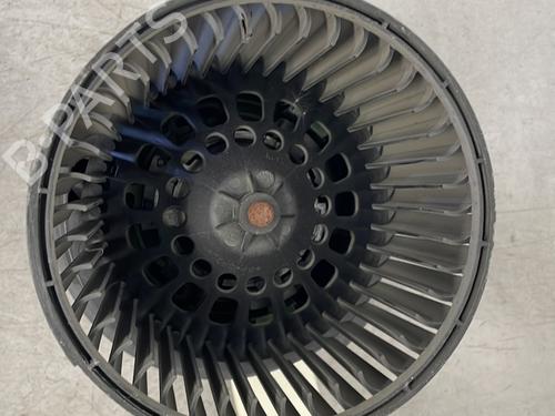 Used Heater blower motor Heater blower motor 33475578 33475578