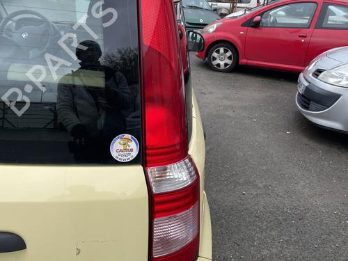 Used Lamp holder FIAT PANDA (169_) 1.2 LPG (169CXF1A) (69 hp) 30736226