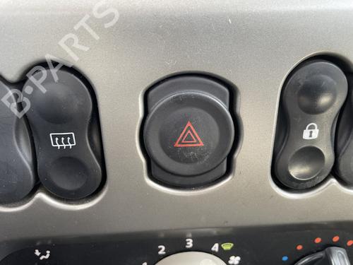 warning-switch-dacia-sandero-2008-34107139 main image