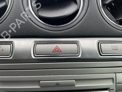 warning-switch-ford-s-max-wa6-2006-2007-2008-2009-2010-2011-2012-2013-2014-32134197 main image