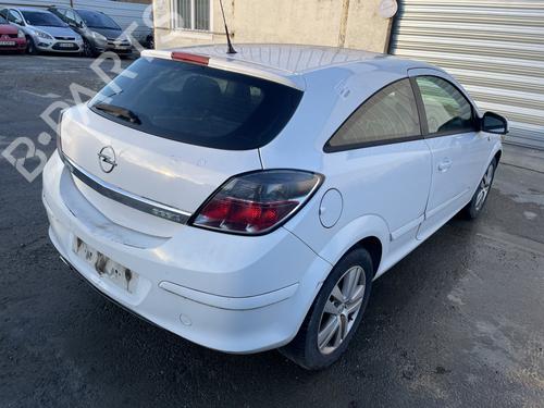 Front windshield wiper arm OPEL ASTRA H GTC (A04) 1.7 CDTI (L08) | BP32018418C143 