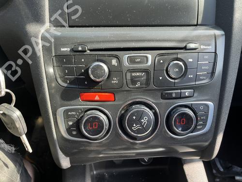 Used Radio Radio 36897170 36897170
