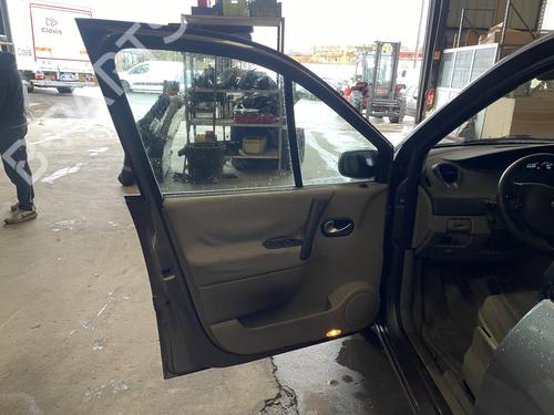 Used Left front window switch Left front window switch RENAULT SCÉNIC II (JM0/1_) 1.9 dCi (JM0G, JM12, JM1G, JM2C) (120 hp) 31583910 31583910