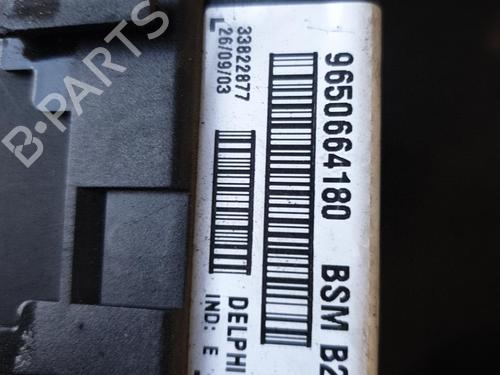 Used Fuse box Fuse box PEUGEOT 307 Break (3E) 2.0 HDI 110 (107 hp) 26416860 26416860