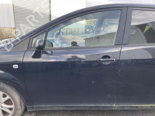 Porte avant gauche TOYOTA COROLLA Verso (ZER_, ZZE12_, R1_) 2.2 D-4D (AUR10_, AUR10R) (136 hp) 31968125