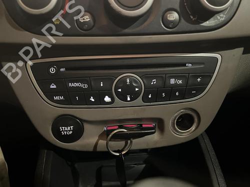 Used Card reader RENAULT MEGANE III Hatchback (BZ0/1_, B3_) 1.5 dCi (BZ09, BZ0D, BZ1W, BZ29, BZ14) (110 hp) 31354769