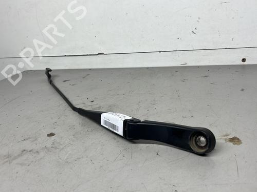 Used Front windshield wiper arm Front windshield wiper arm PEUGEOT 308 II (LB_, LP_, LW_, LH_, L3_) 1.6 THP 125 (125 hp) 29425799 29425799