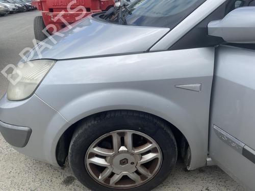 Used Left front fenders RENAULT SCÉNIC II (JM0/1_) 1.6 (JM0C, JM0J, JM1B) (113 hp) 26419896