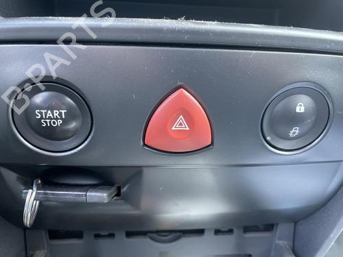 Used Warning switch RENAULT MEGANE II Estate (KM0/1_) 1.5 dCi (KM16, KM1E) (106 hp) 26740476