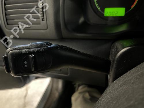 Commutateur SKODA OCTAVIA I (1U2) 1.9 TDI (110 hp) 31910197