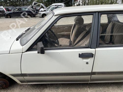 Used Left front door Left front door 38545653 38545653