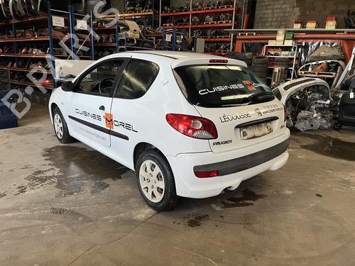 Brugte PEUGEOT 206+ (2L_, 2M_) 1.4 HDi eco 70 4992437
