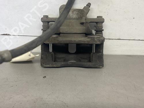 Used Right front brake caliper Right front brake caliper RENAULT ZOE (BFM_) ZOE (88 hp) 26412599 26412599