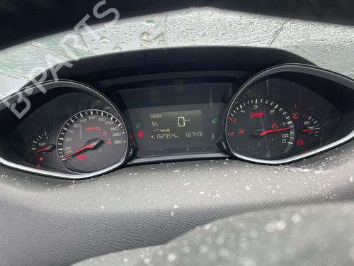 Used Instrument cluster PEUGEOT 308 II (LB_, LP_, LW_, LH_, L3_) 1.6 BlueHDi 120 (120 hp) 26414651