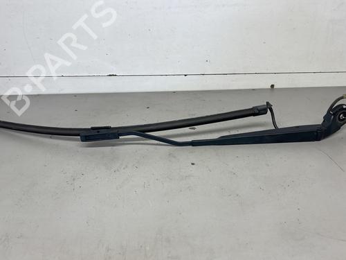 front-windshield-wiper-arm-citroen-c4-cactus-2014-27433784 main image