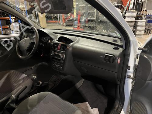 Handskerum OPEL CORSA C (X01) 1.2 (F08, F68) (75 hp) 31649404