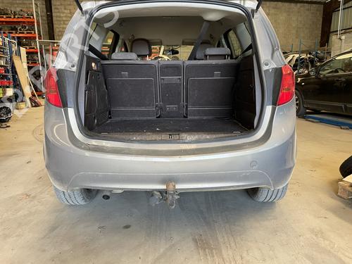 Used Tow ball/Mechanism OPEL MERIVA B MPV (S10) 1.4 (75) (120 hp) 26425940