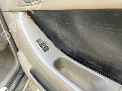 Used Right front window switch Right front window switch AUDI A3 (8L1) 1.9 TDI (100 hp) 36653346 36653346