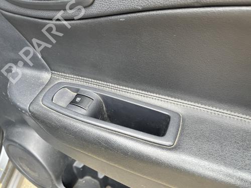 right-rear-window-switch-renault-koleos-i-hy_-2008-36521181 main image
