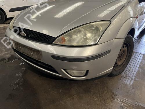 Used Left front fog light FORD FOCUS I (DAW, DBW) 1.6 16V (100 hp) 30819611