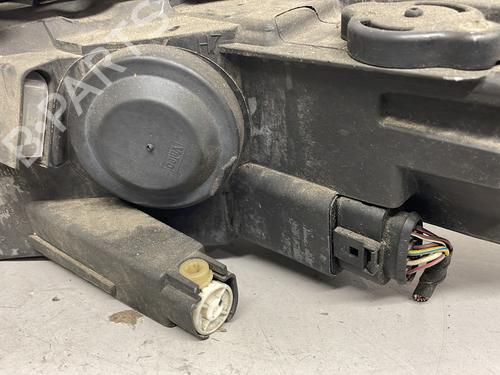 Right headlight VW PASSAT B6 (3C2) 1.9 TDI | BP29897937C29  - Image 6