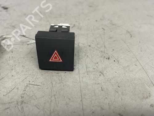 warning-switch-peugeot-508-i-8d_-2010-2011-2012-2013-2014-2015-2016-2017-2018-30148689 main image