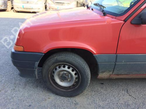 Used Left front steering knuckle Left front steering knuckle RENAULT SUPER 5 (B/C40_) 1.4 Cat (B/C/407) (58 hp) 27831076 27831076