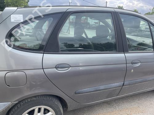 Porte arrière droite RENAULT SCÉNIC I MPV (JA0/1_, FA0_) 1.9 dTi (JA0N) (98 hp) 26503346