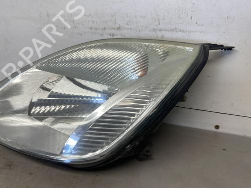 Left headlight FORD FIESTA V (JH_, JD_) 1.4 16V | BP26426413C28 