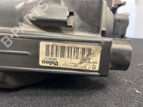 Used Right headlight Right headlight PEUGEOT 206 Hatchback (2A/C) 1.9 D (69 hp) 40024156 40024156