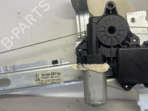 Rear left window mechanism PEUGEOT 5008 (0U_, 0E_) 1.6 HDi | BP26416095C24 