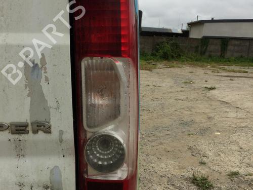 Used Lamp holder CITROËN JUMPER II Van 2.2 HDi 130 (130 hp) 28142332