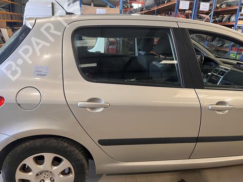 Rudehejsemekanisme Højre bagtil PEUGEOT 307 (3A/C) 1.4 16V (88 hp) 29180553