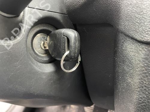 Used Ignition barrel Ignition barrel RENAULT CLIO II (BB_, CB_) 1.2 16V (BB05, BB0W, BB11, BB27, BB2T, BB2U, BB2V, CB05,... (75 hp) 32451915 32451915