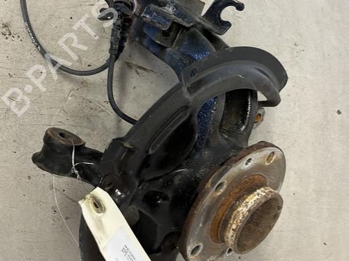 Used Right front steering knuckle Right front steering knuckle RENAULT MEGANE IV Hatchback (B9A/M/N_) 1.5 dCi 110 (B9A3) (110 hp) 32981374 32981374