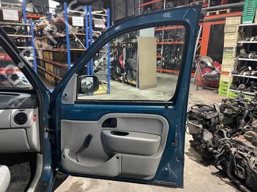 Dør højre fortil Dør højre fortil RENAULT KANGOO Express (FC0/1_) 1.5 dCi (FC07, FC1R) (65 hp) 31669700 31669700