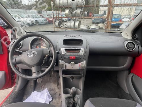 Ratstangsstang TOYOTA AYGO (_B1_) 1.0 (KGB10_, KGB10R) (68 hp) 31376882